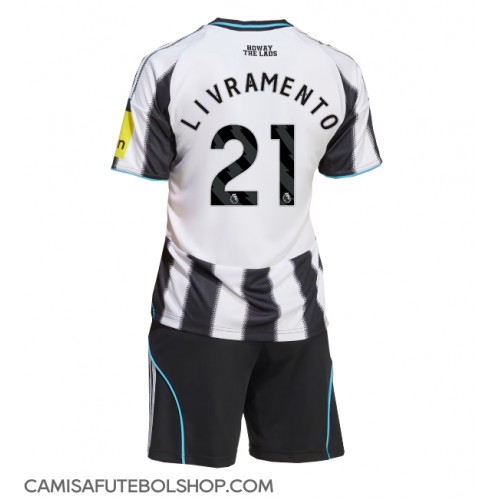 Camisa de time de futebol Newcastle United Tino Livramento #21 Replicas 1º Equipamento Infantil 2025-26 Manga Curta (+ Calças curtas)